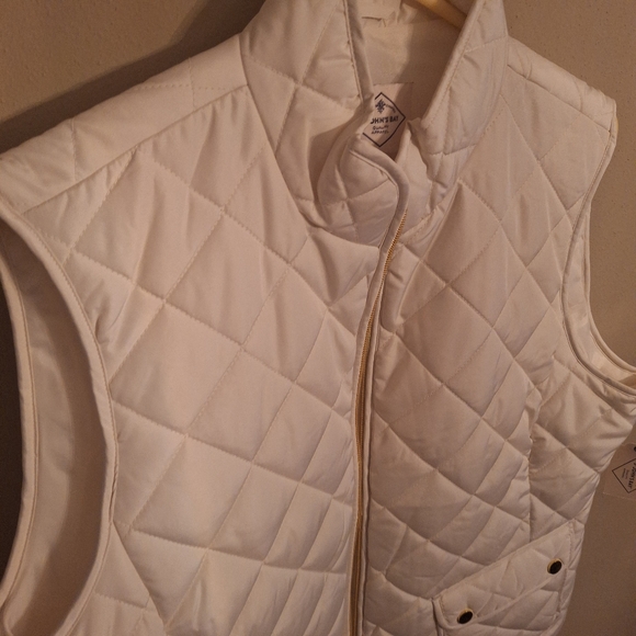 NWT St. John's Bay puffer vest with gold accents in ivory cream sz XL - Picture 10 of 16
